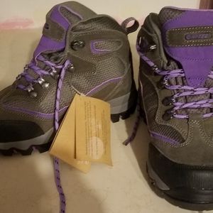 Women's hiking boots by Hi-Tec